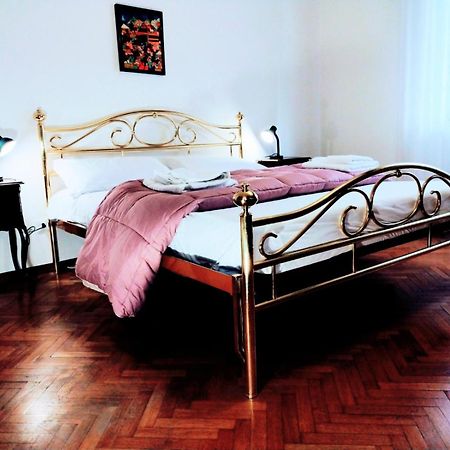 Affittacamere Di Andrea Bertolino Bologna Buitenkant foto